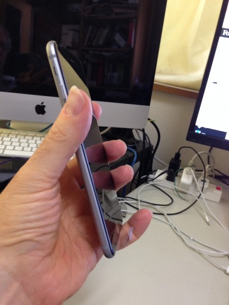 A profile view of the iPhone 6 Plus. Quite thin!